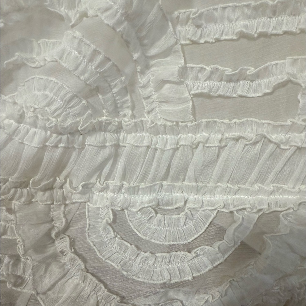 Elegant White Wedding Dress by San Patrick - Picture 7 of 11